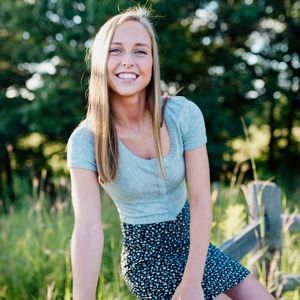 Meet your Posher, Olivia